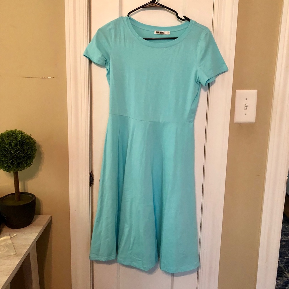 🎄new w/o tags! Blue cap sleeve dress 🎄